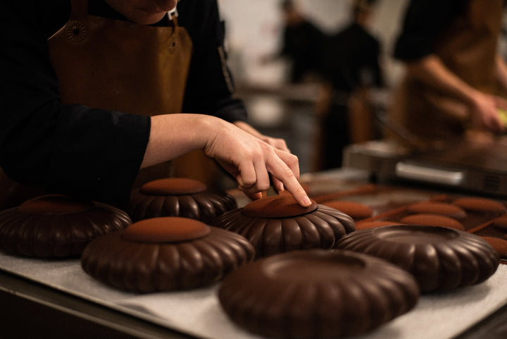 <p><strong>LA MANUFACTURE</strong></p>